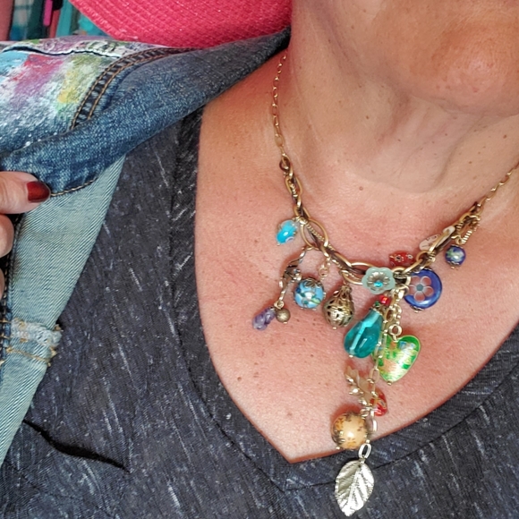 NWT Hand Crafted Statement Necklace & Earring Set - Picture 6 of 9